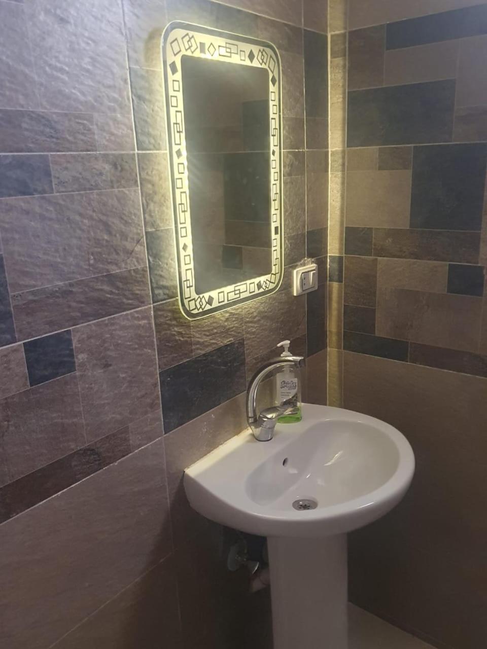 Sobba Pyramids View - Guest House Kafrat al Jabal Exterior foto